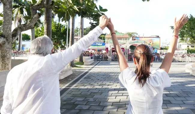 En Quintana Roo, presidente AMLO agradece apoyo de ejidatarios de Felipe Carrillo Puerto